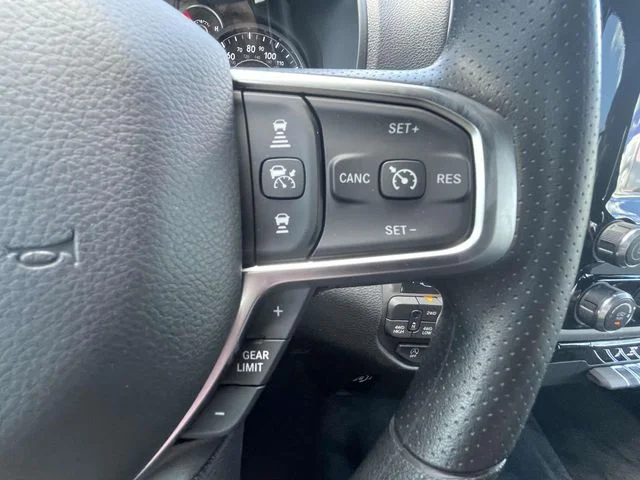 2025 RAM 1500 Tradesman - Photo 25