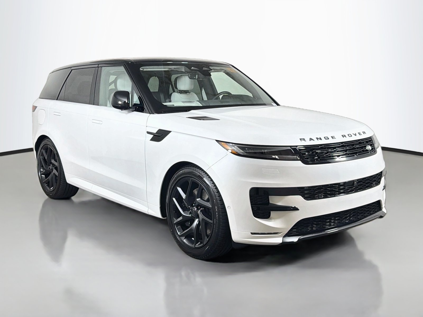 New 2027 Ostuni Pearl White Land Rover Battersea Edition image 7