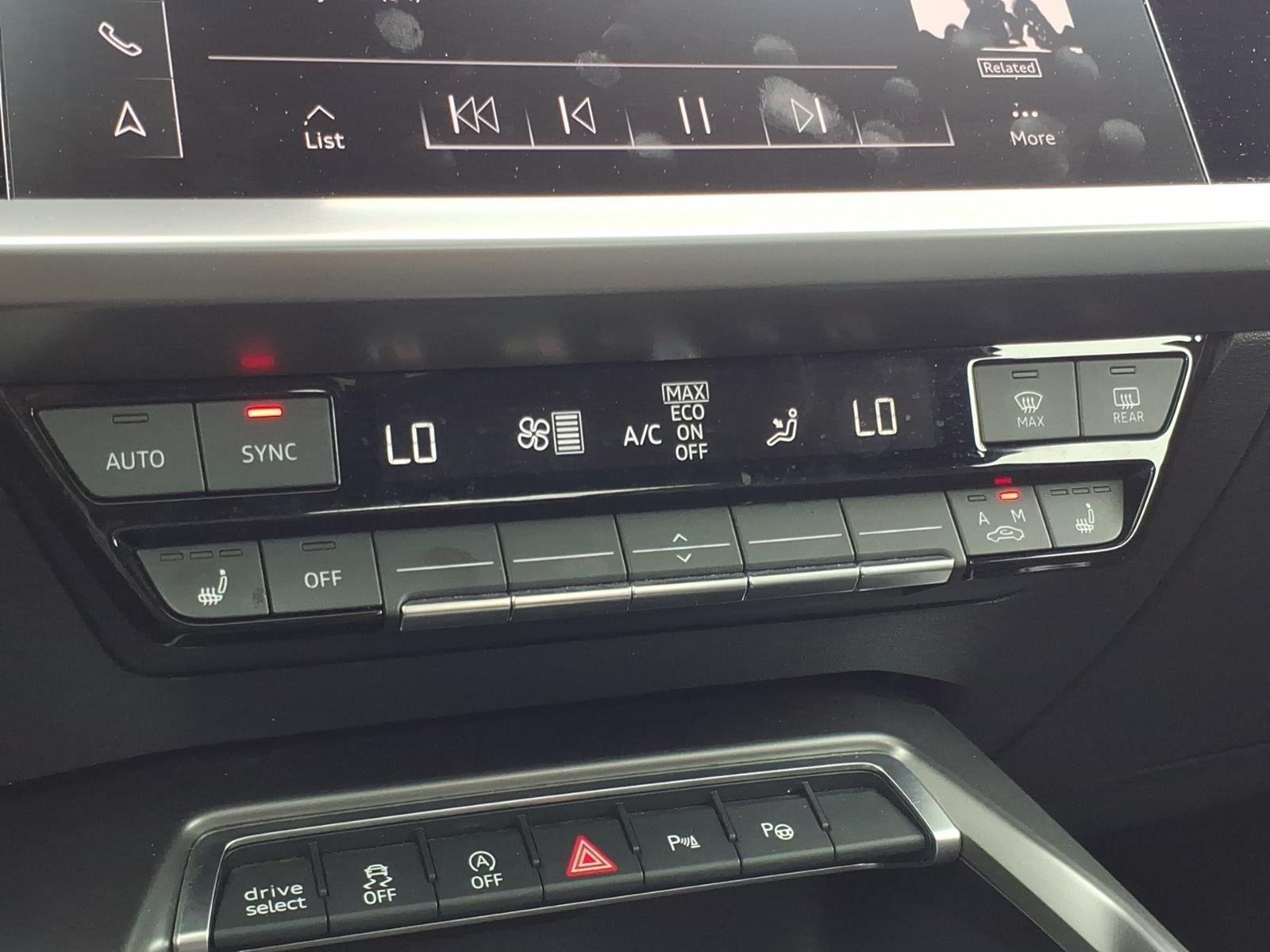 Used 2024  Audi Premium image 25