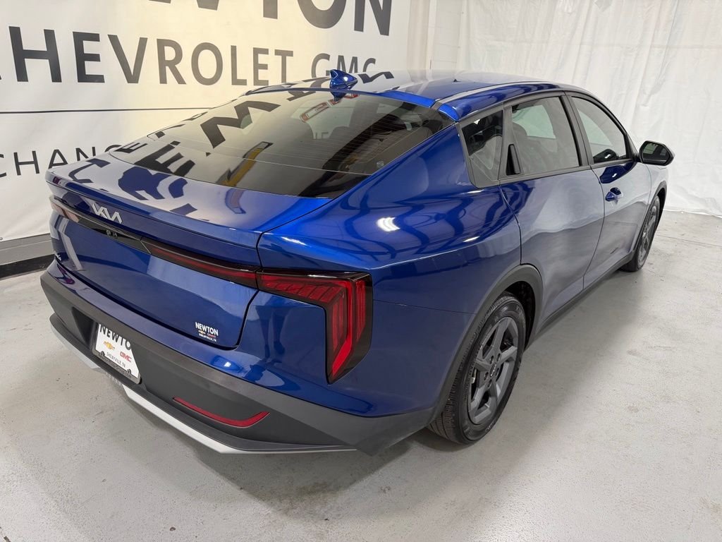 Used 2025 Blue Kia LXS image 33