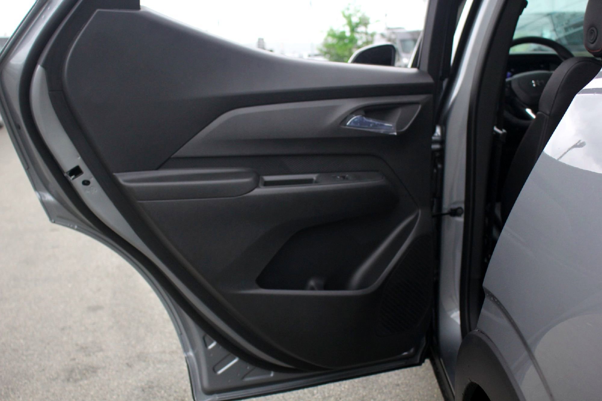 2027 Chevrolet Bolt RS - Photo 19