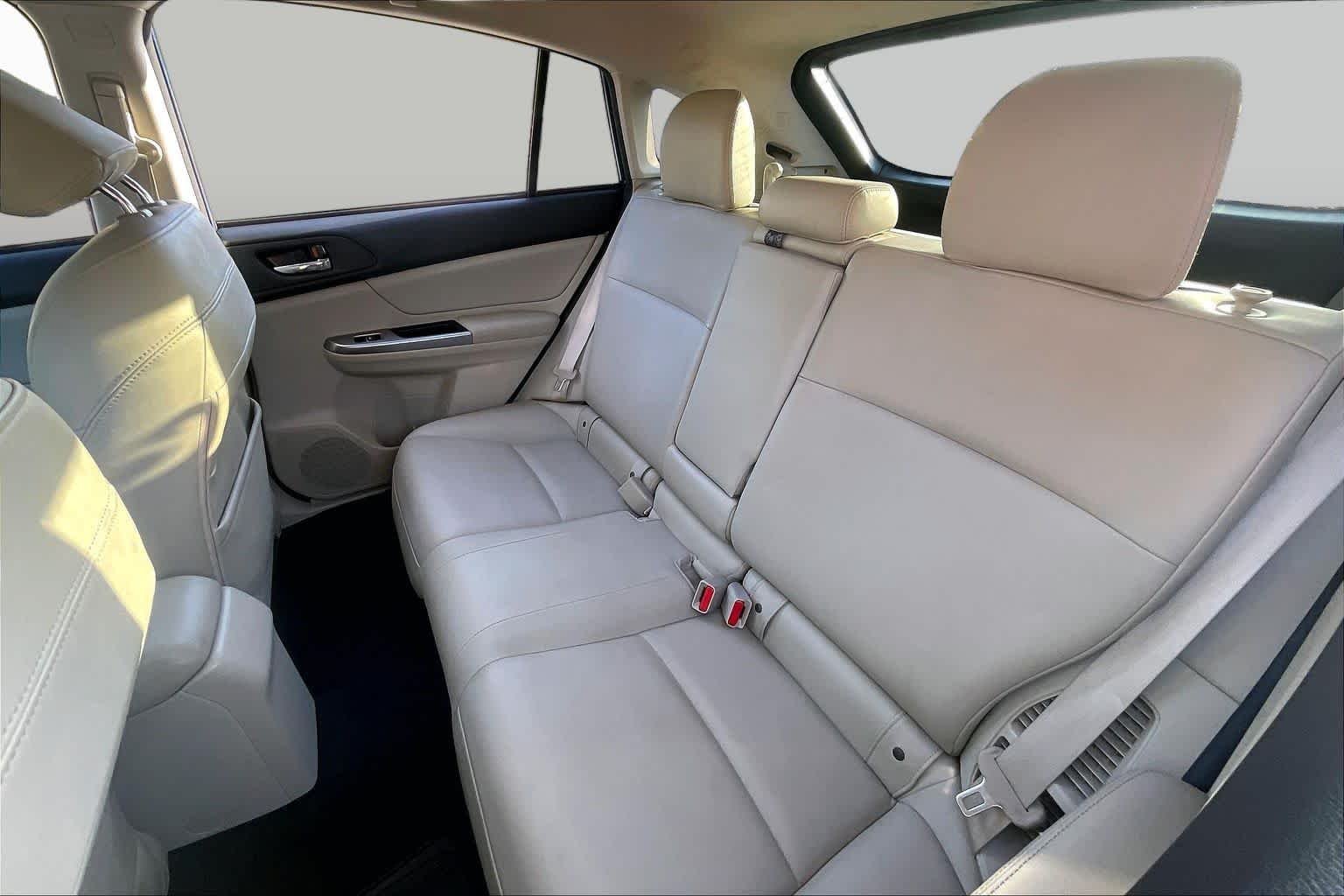 Used 2015 Quartz Blue Pearl Subaru Touring image 21