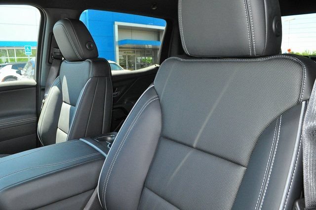 New 2025 Black Chevrolet LT - Extended Range image 8
