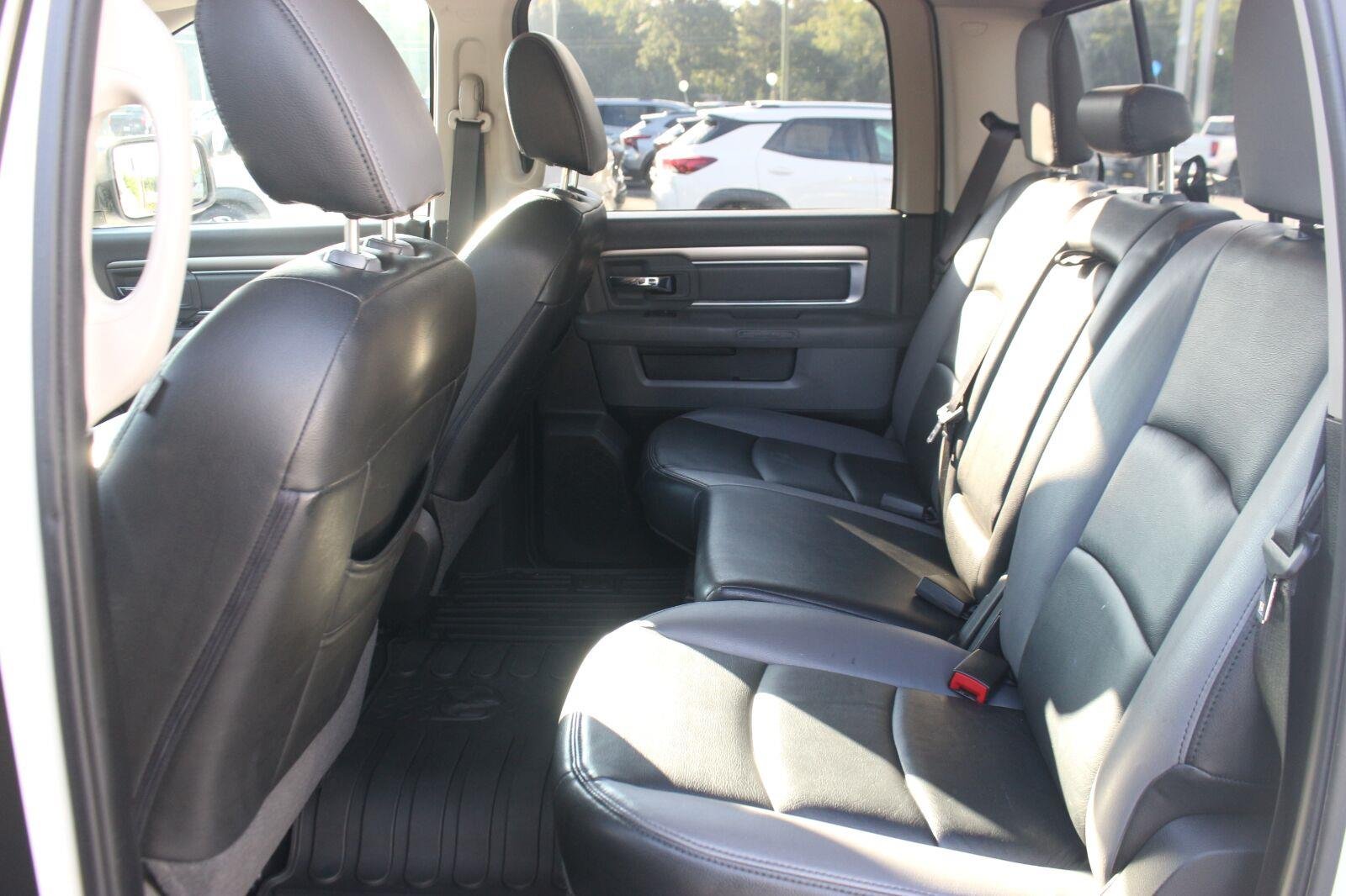 Used 2016  Ram Big Horn image 30