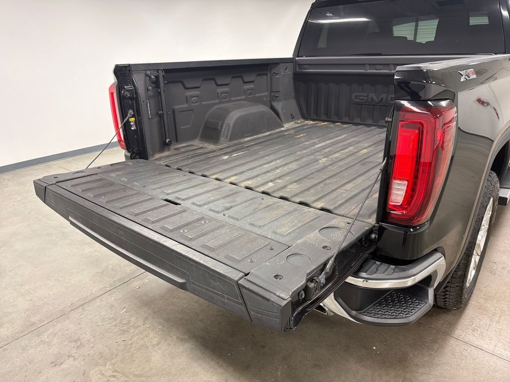 Used 2021 Black GMC SLT image 21