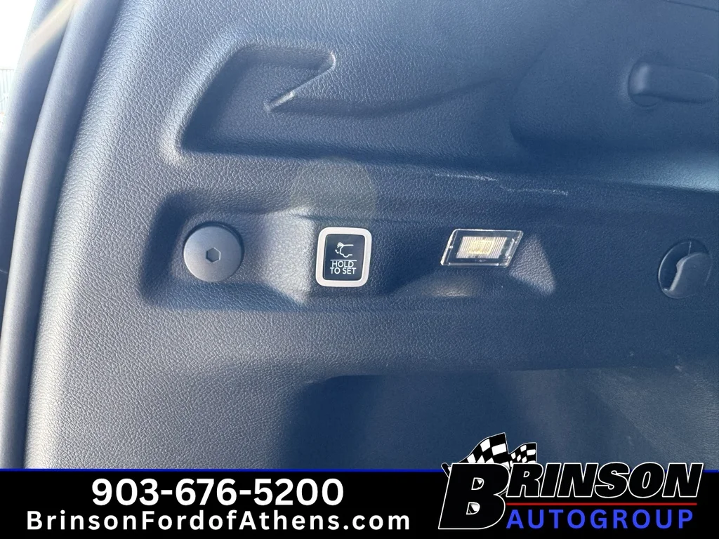 Certified Used 2023 Metallic Jeep Altitude image 13