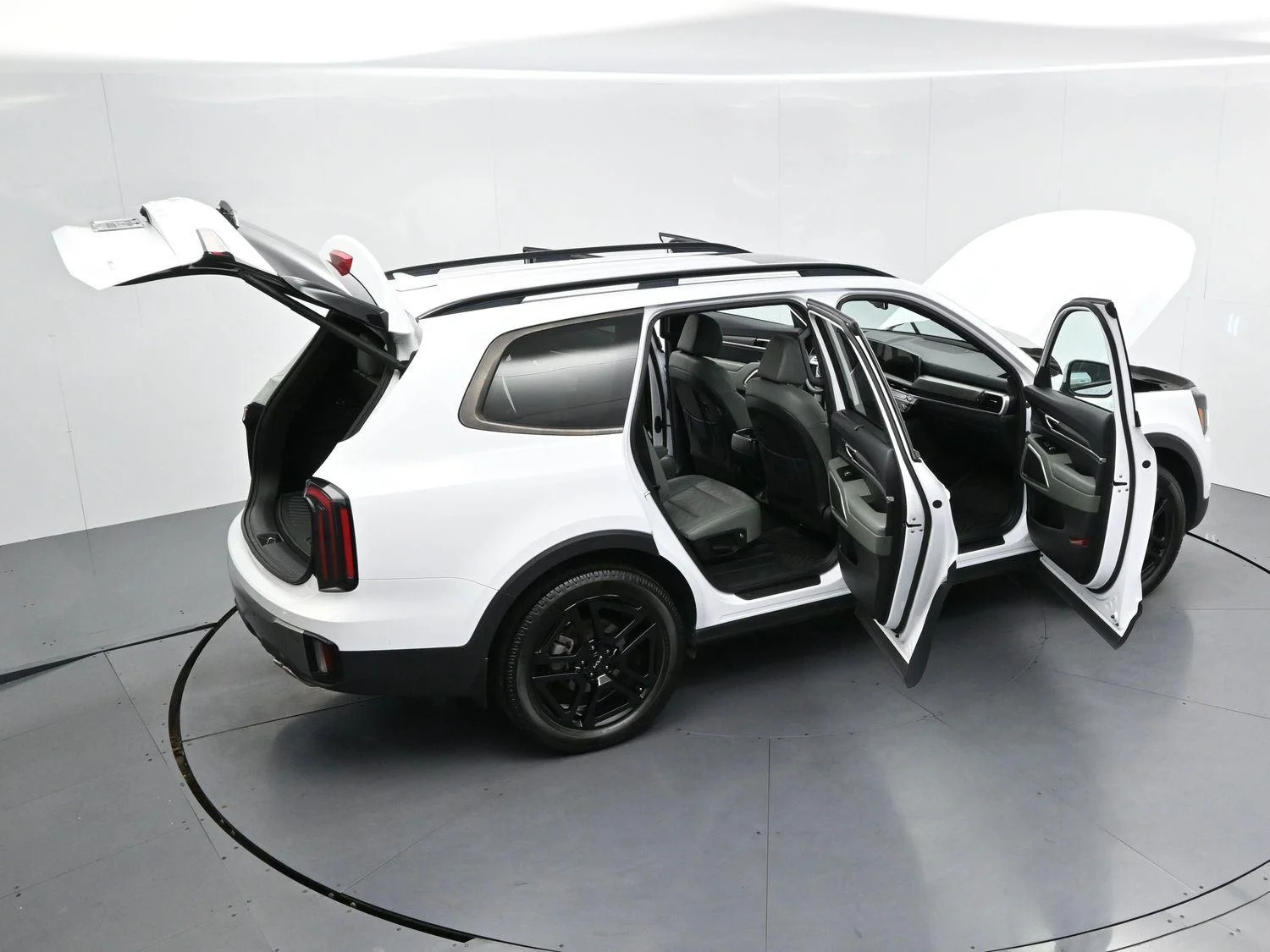 Used 2023 Glacial White Pearl Kia EX X-Line image 46