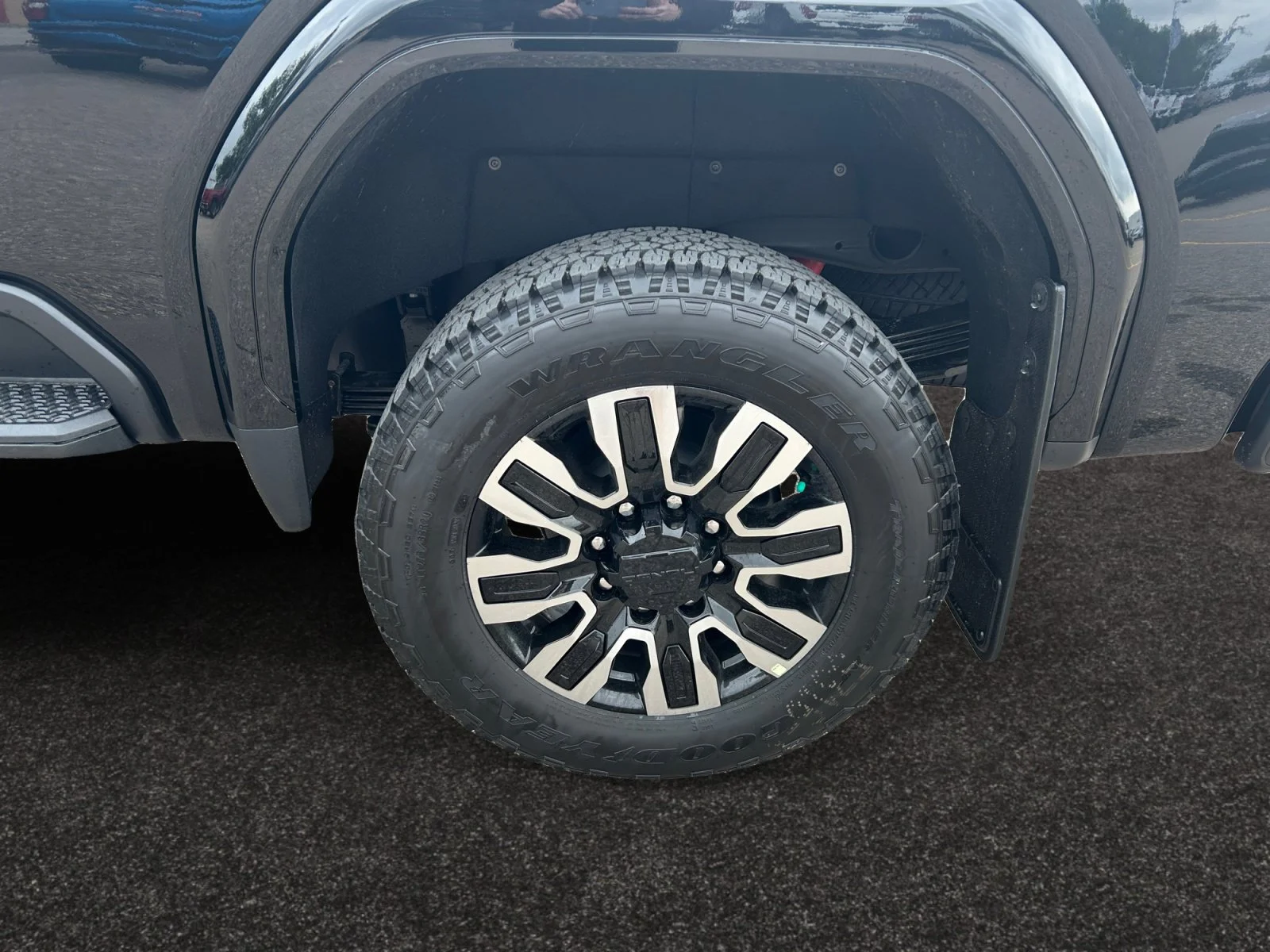 New 2026 Onyx Black GMC Denali Ultimate image 9