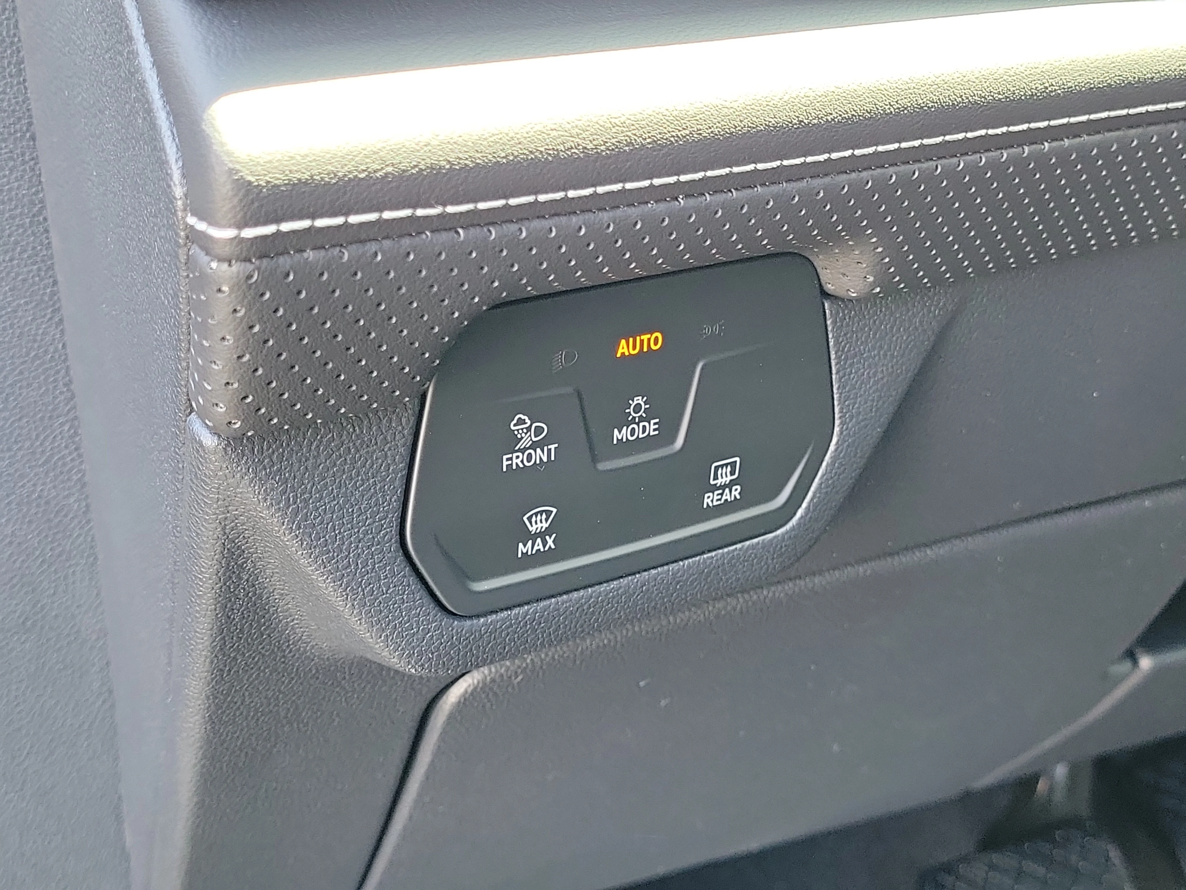 New 2026 Black Volkswagen SE w/Technology image 20