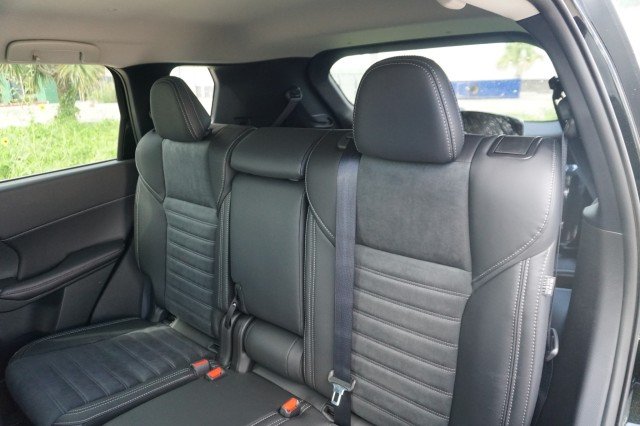 2025 Mitsubishi Outlander SE - Photo 22