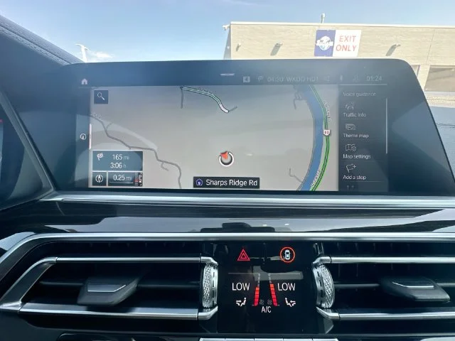 Used 2019 Gray BMW xDrive40i image 21