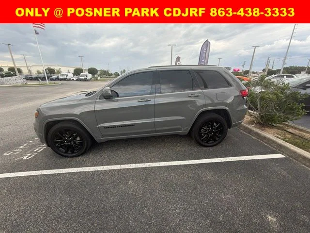 Used 2020 Gray Jeep Altitude image 1