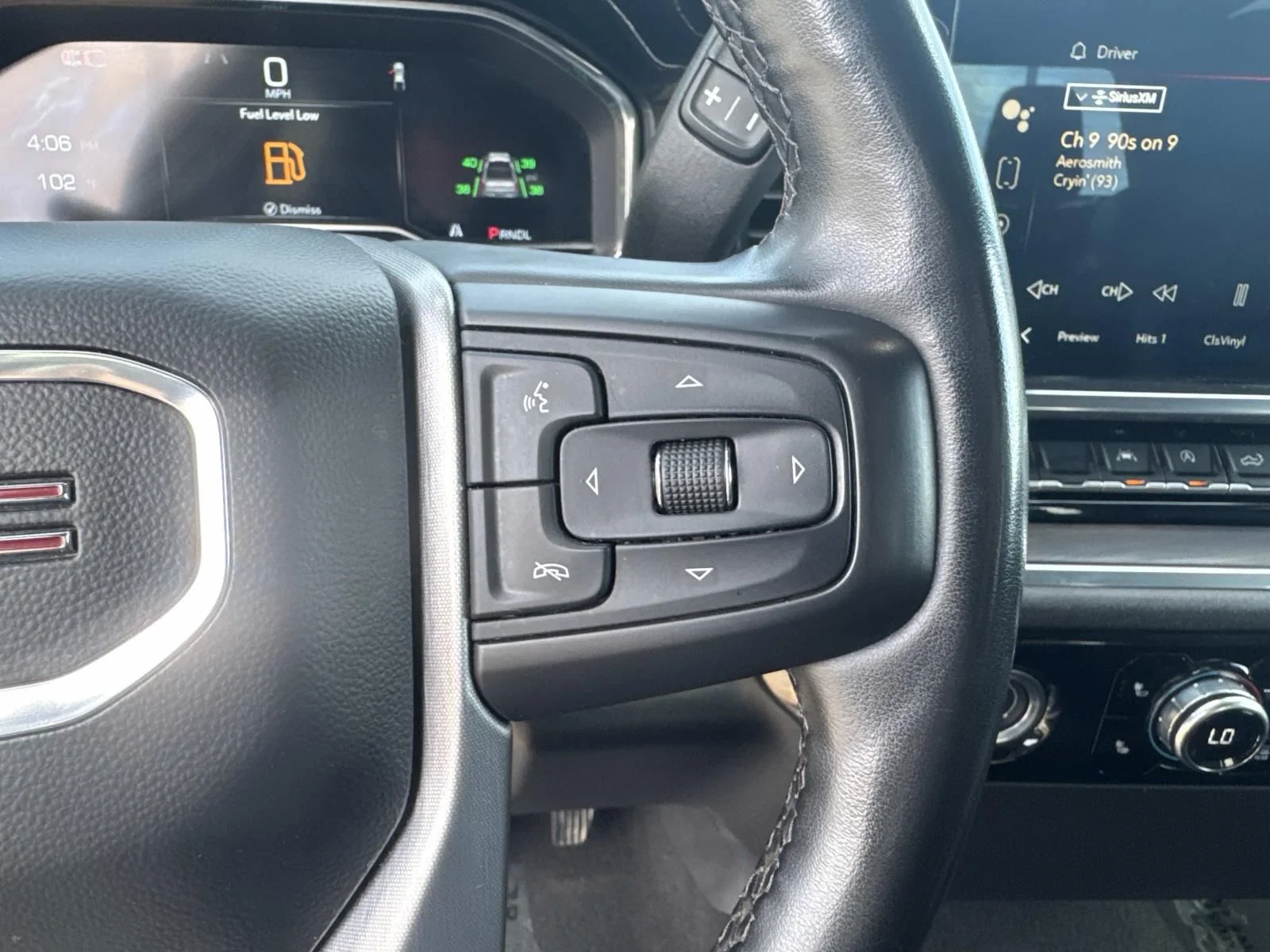Used 2024 White GMC SLT image 24