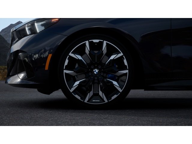 New 2027 Carbon Black Metallic BMW 530i image 7
