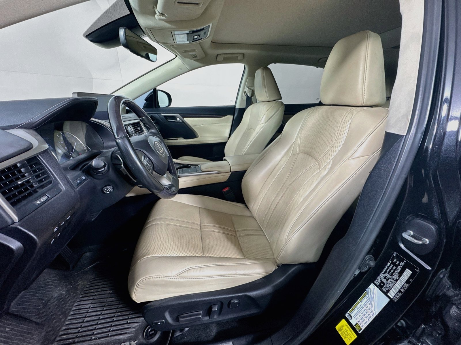 Used 2022 Black Lexus 350 image 22