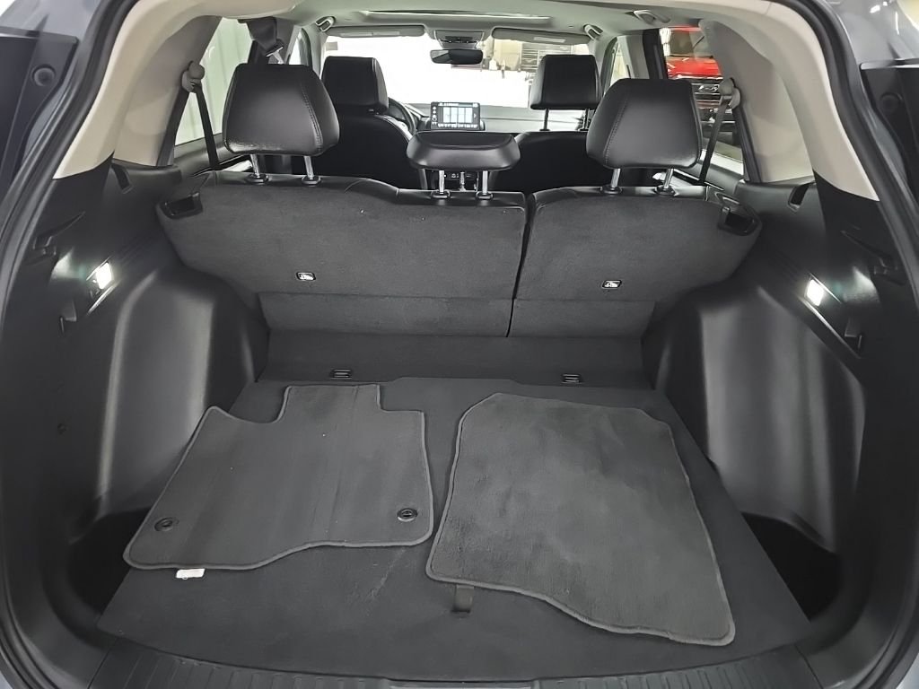 Used 2025  Honda EX-L image 12
