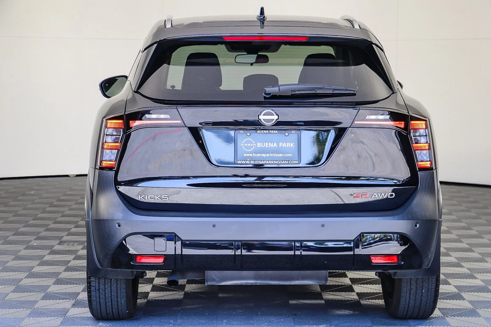 Used 2025 Black Nissan SR image 7