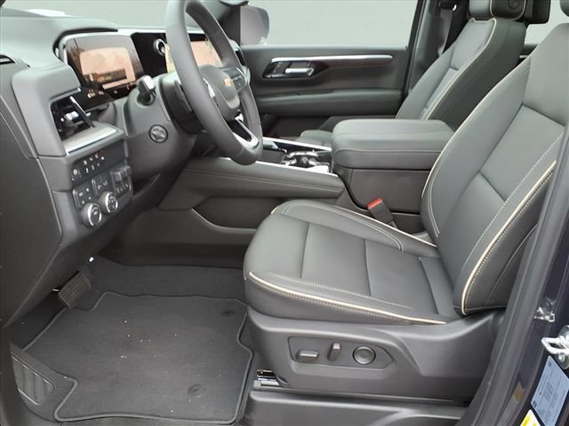 New 2026 Dark Ash Metallic Chevrolet Premier image 15
