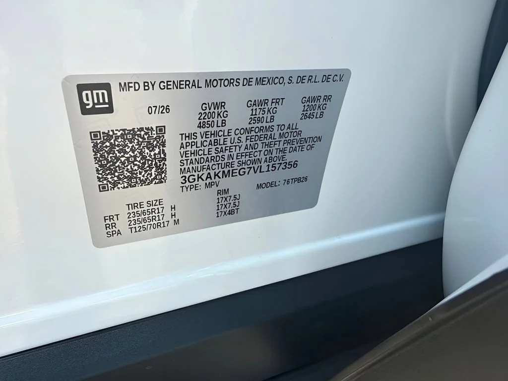 New 2027 Summit White GMC Elevation image 36