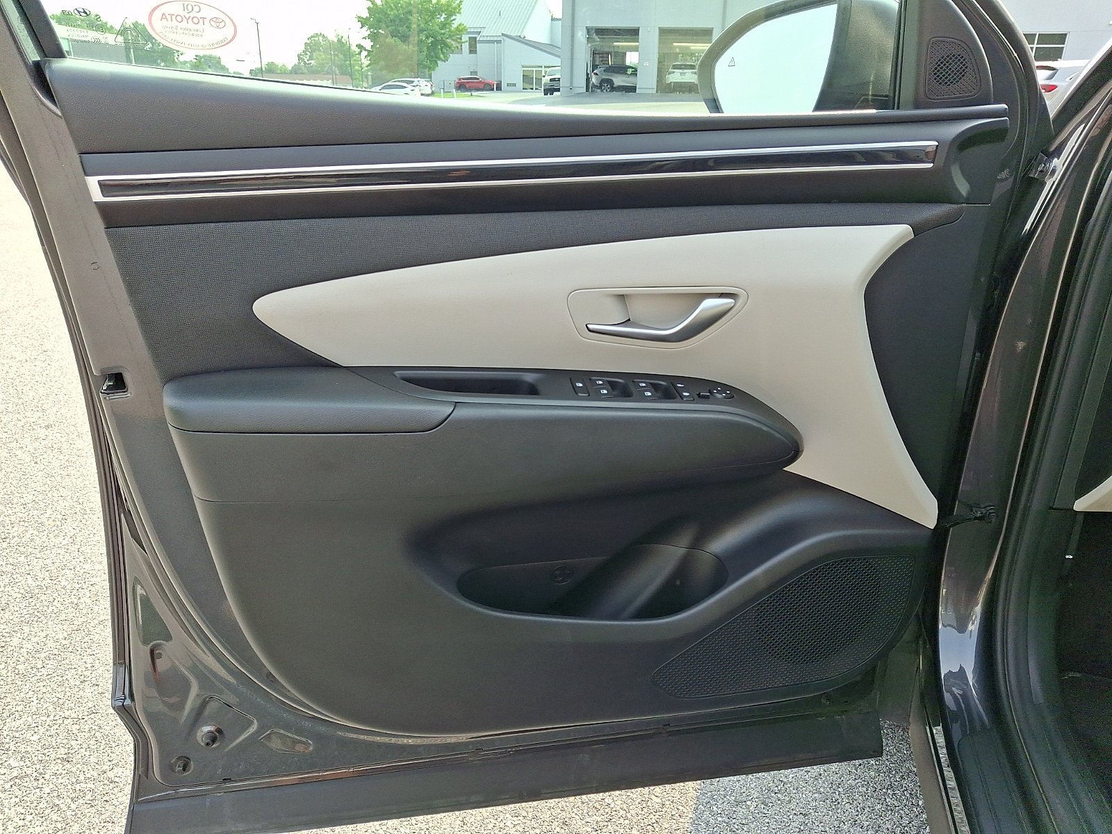 Used 2024 Dark Gray Metallic Hyundai SEL image 14