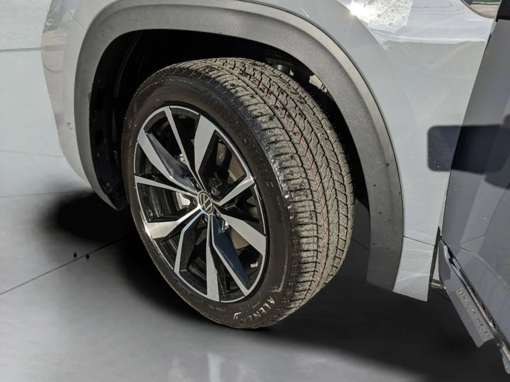 2026 Volkswagen Atlas SEL Premium R-Line - Photo 29