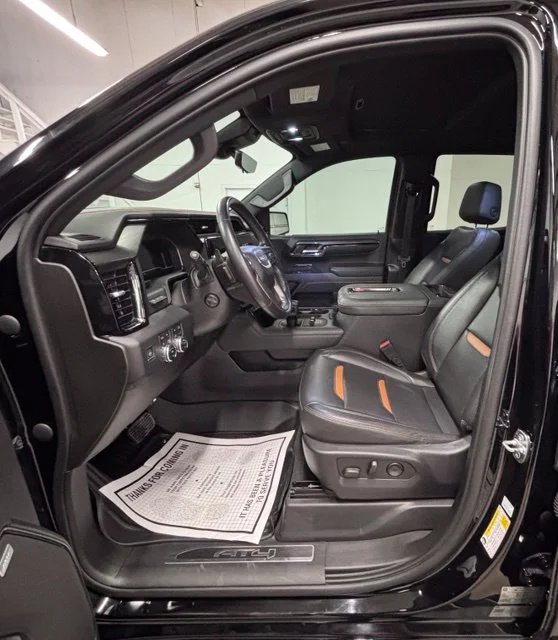 Used 2022 Black GMC AT4 image 22