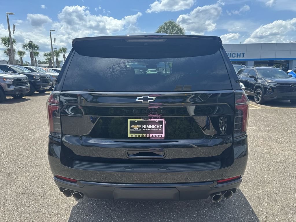 Used 2025 Black Chevrolet Z71 image 15