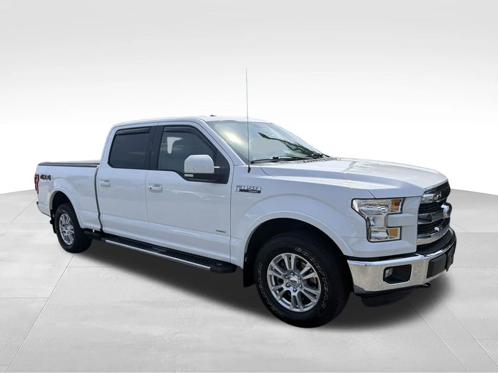 Used 2016 White Ford Lariat image 6