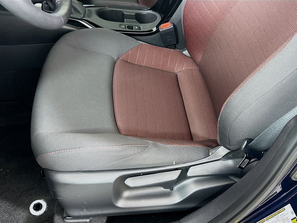 Used 2024  Toyota SE image 19