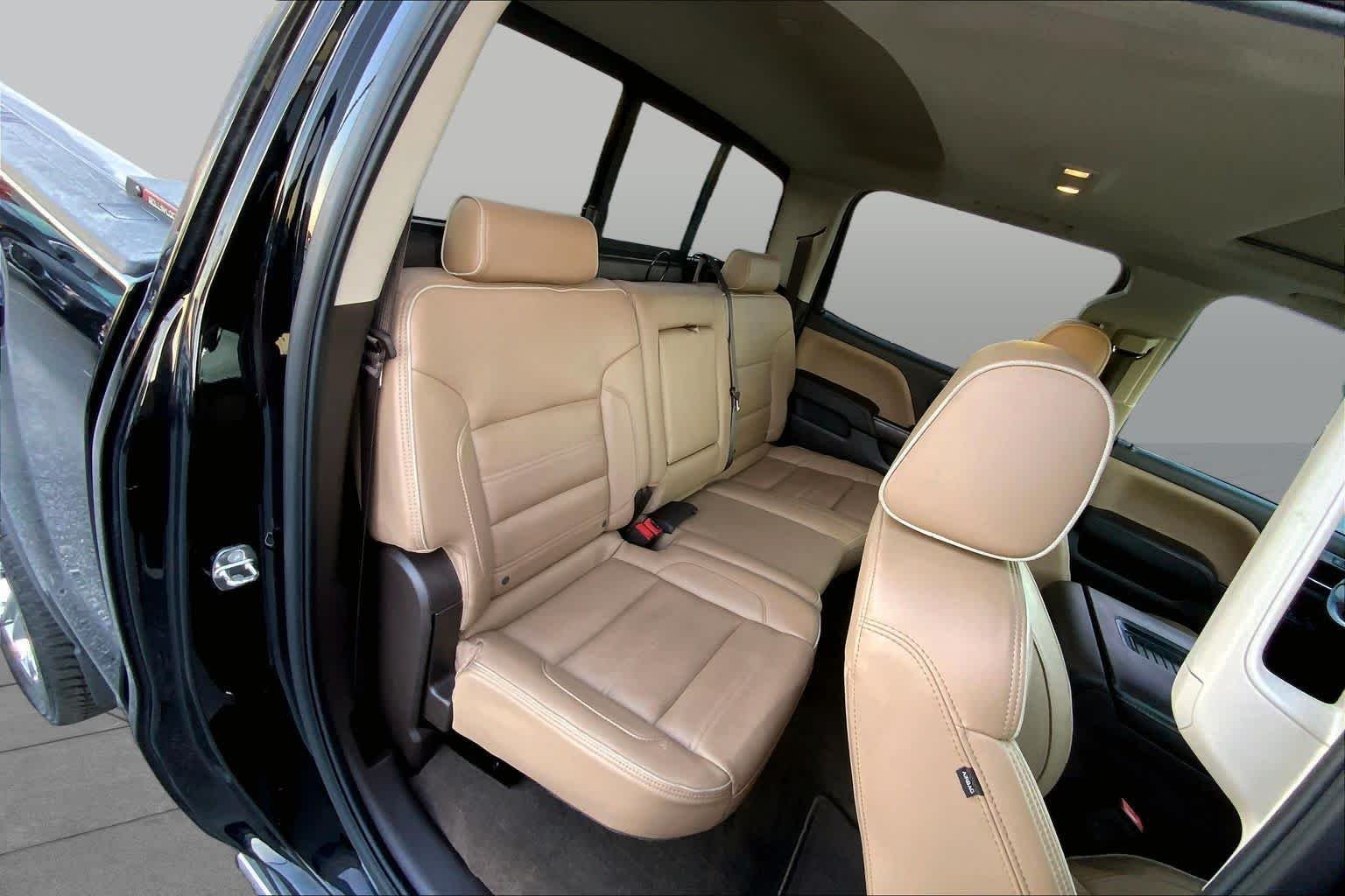 Used 2018 Onyx Black GMC Denali image 16