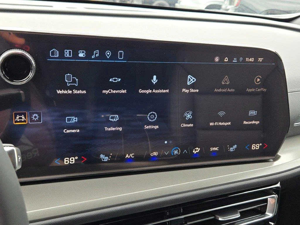 2027 Chevrolet Traverse LT - Photo 25