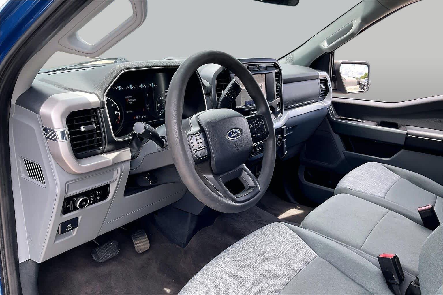 Used 2023 Blue Ford XLT image 29