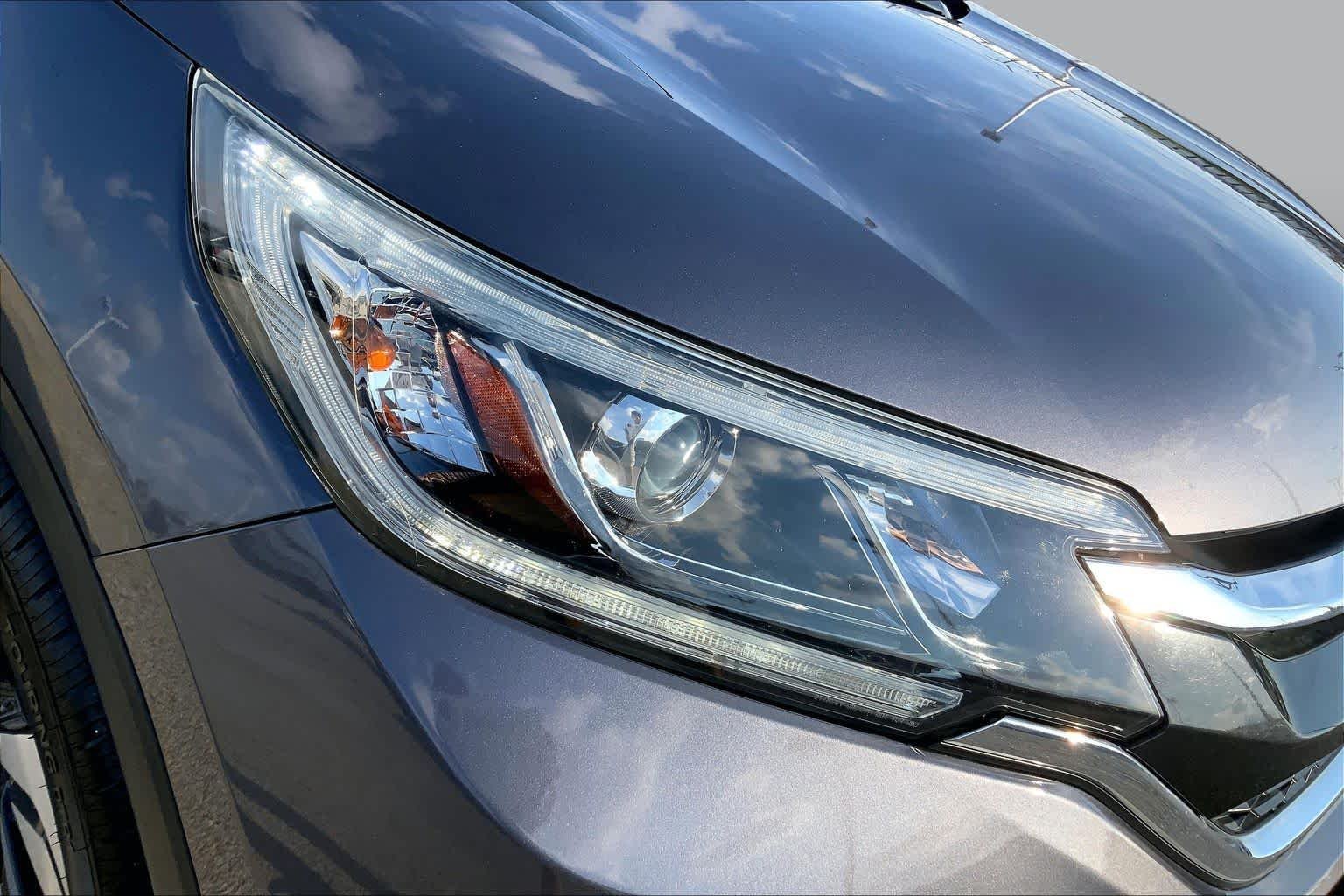 Used 2016 Modern Steel Metallic Honda Touring image 26
