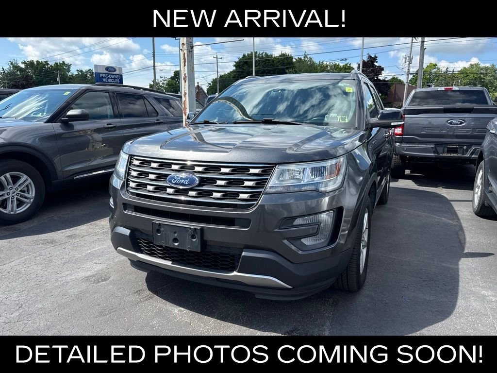 2017 Ford Explorer XLT 4WD's photo