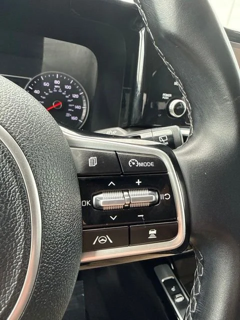 Used 2021 Gray Kia SX image 24
