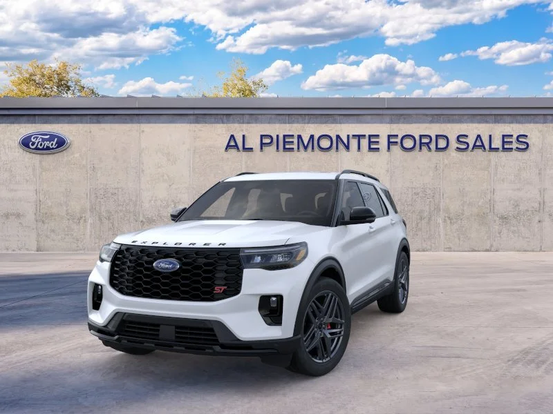 New 2026 Star White Metallic Tri-Coat Ford ST image 2