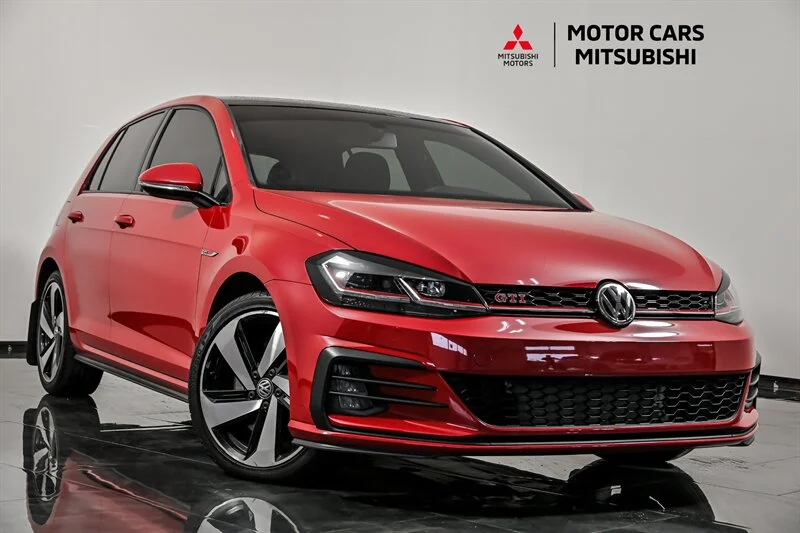 Used 2020 Tornado Red Volkswagen SE image 1