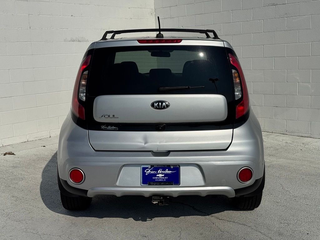 Used 2019 Silver Kia Plus image 10