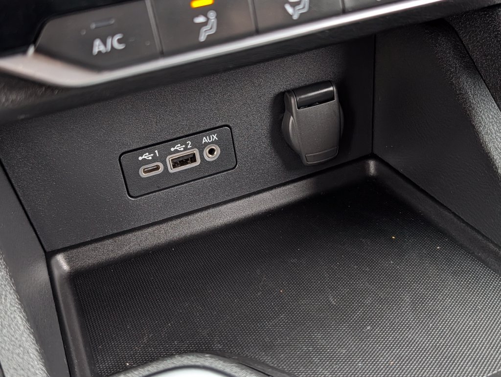 2022 Nissan Sentra SV - Photo 24