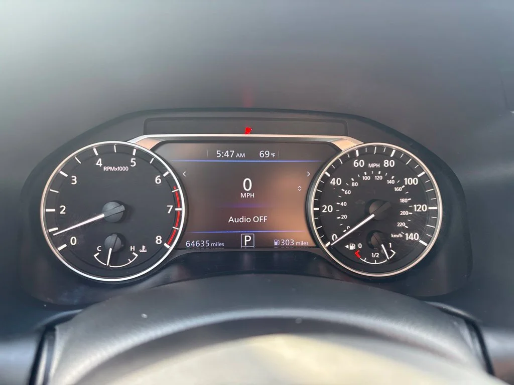 Used 2019 Black Nissan 2.5 S image 21