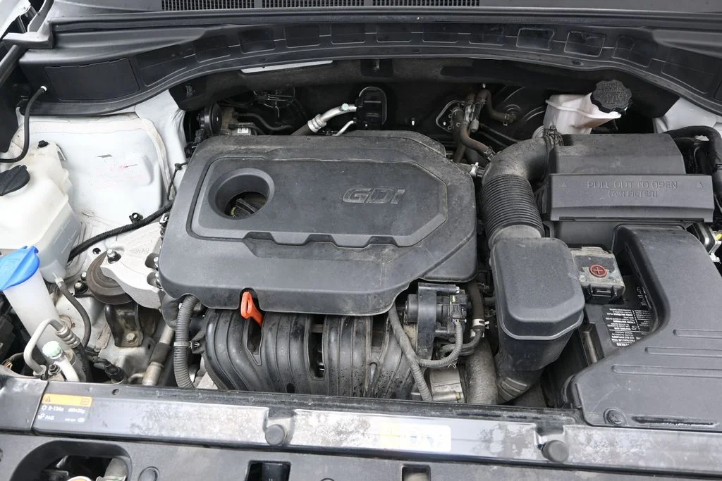 Used 2017 Frost White Hyundai 2.4 Base image 19