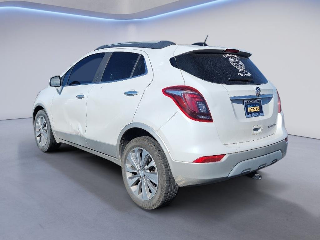 Used 2019 White Frost Tricoat Buick Preferred image 8