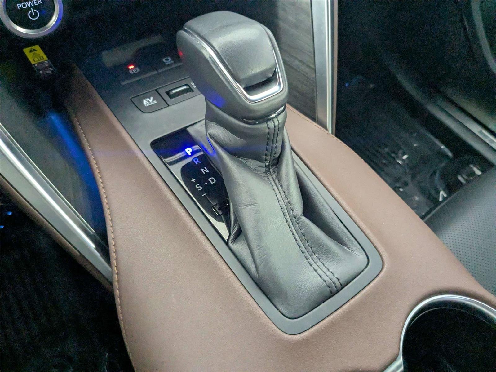Certified Used 2023 Wind Chill Pearl Toyota Limited image 27