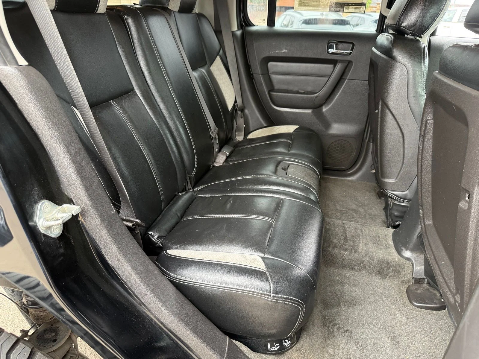 Used 2008 Black Hummer H3x image 28