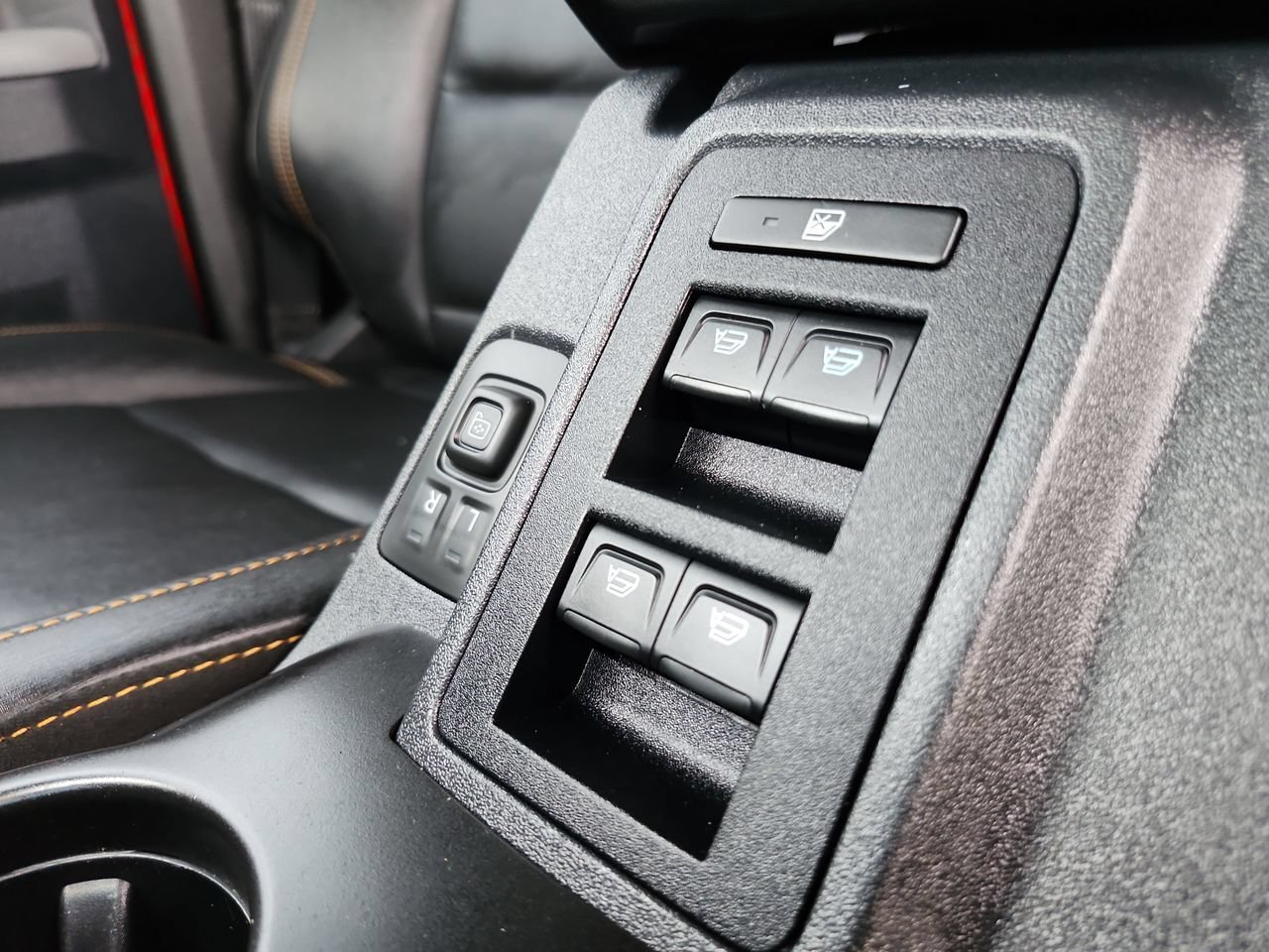 Used 2023 Race Red Ford Badlands image 18