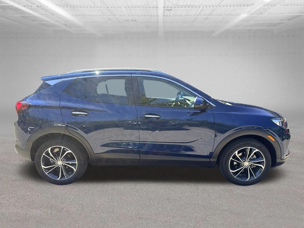 Used 2022 Blue Buick Select image 7