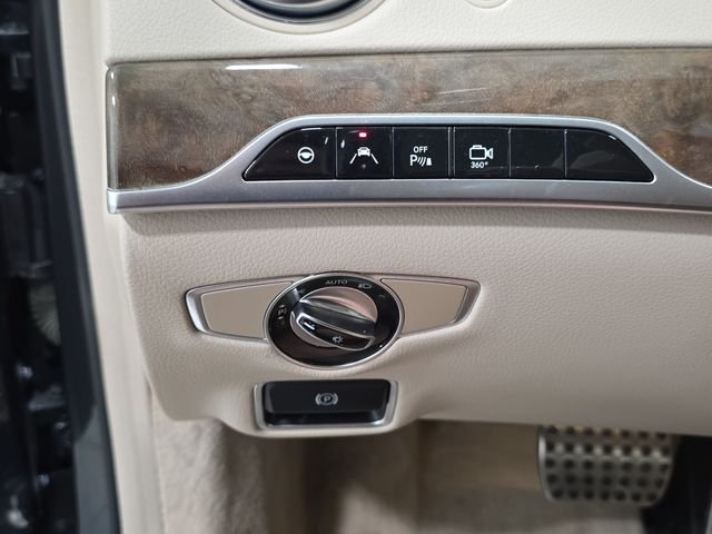 Used 2015  Mercedes-Benz S 550 image 26