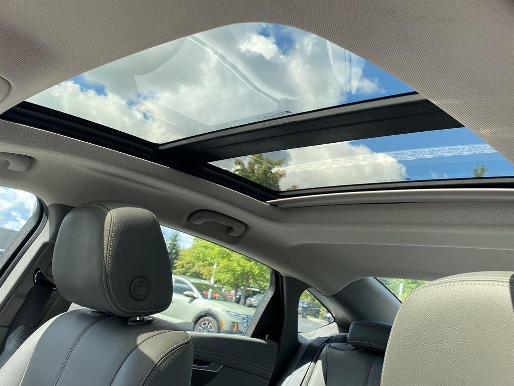 Used 2019 Pepperdust Metallic Chevrolet LT image 4