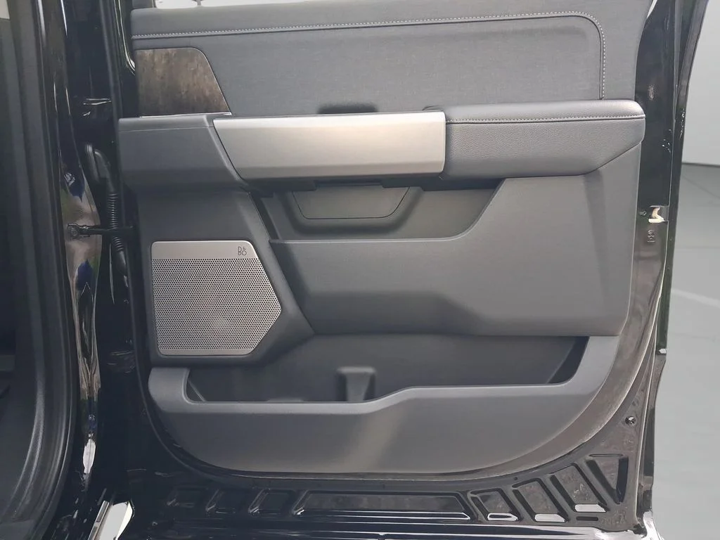 New 2026 Agate Black Metallic Ford F-250® Lariat® image 62