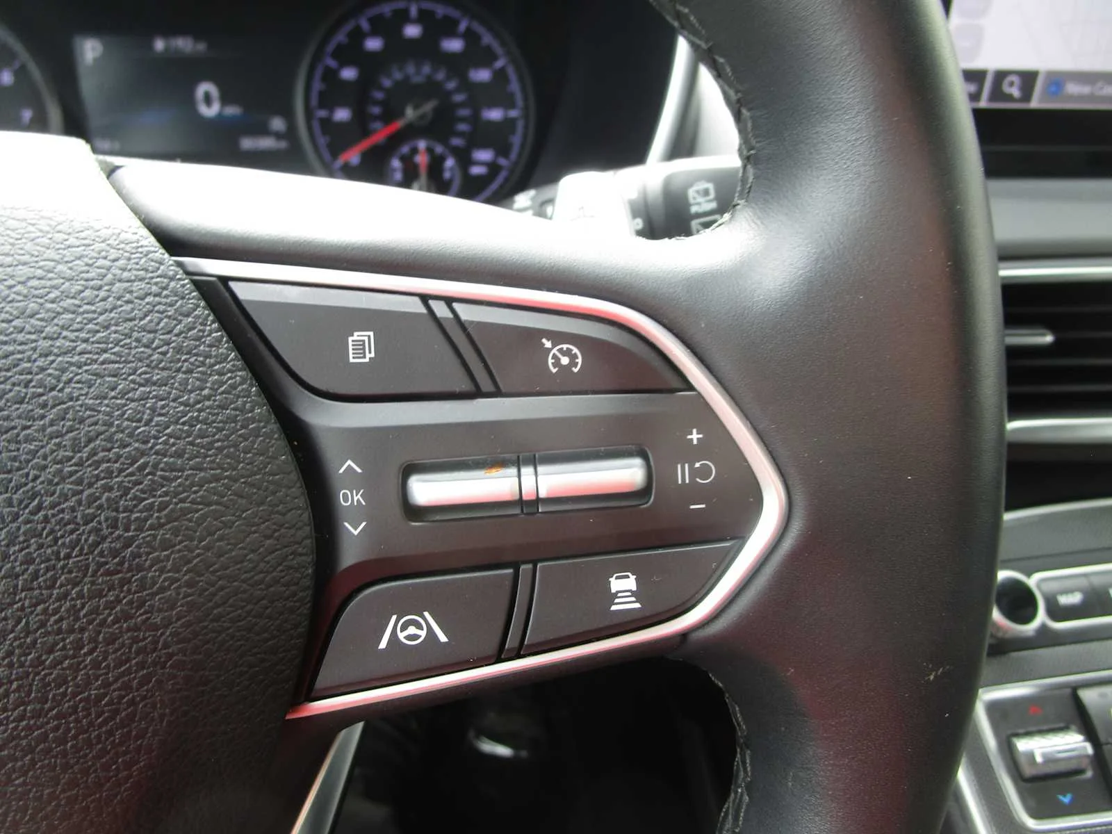 Used 2023 Portofino Gray Hyundai SEL image 29